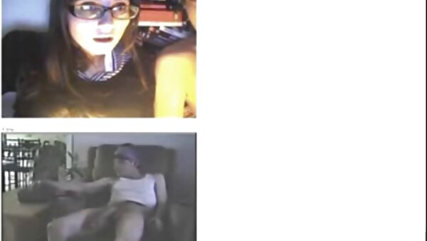 هاروی احمق در حالی که بدنش در ویدیوی جنسی BDSM قفل شده روی زمین نشسته است دانلود فیلم سکسی مامان و پسر